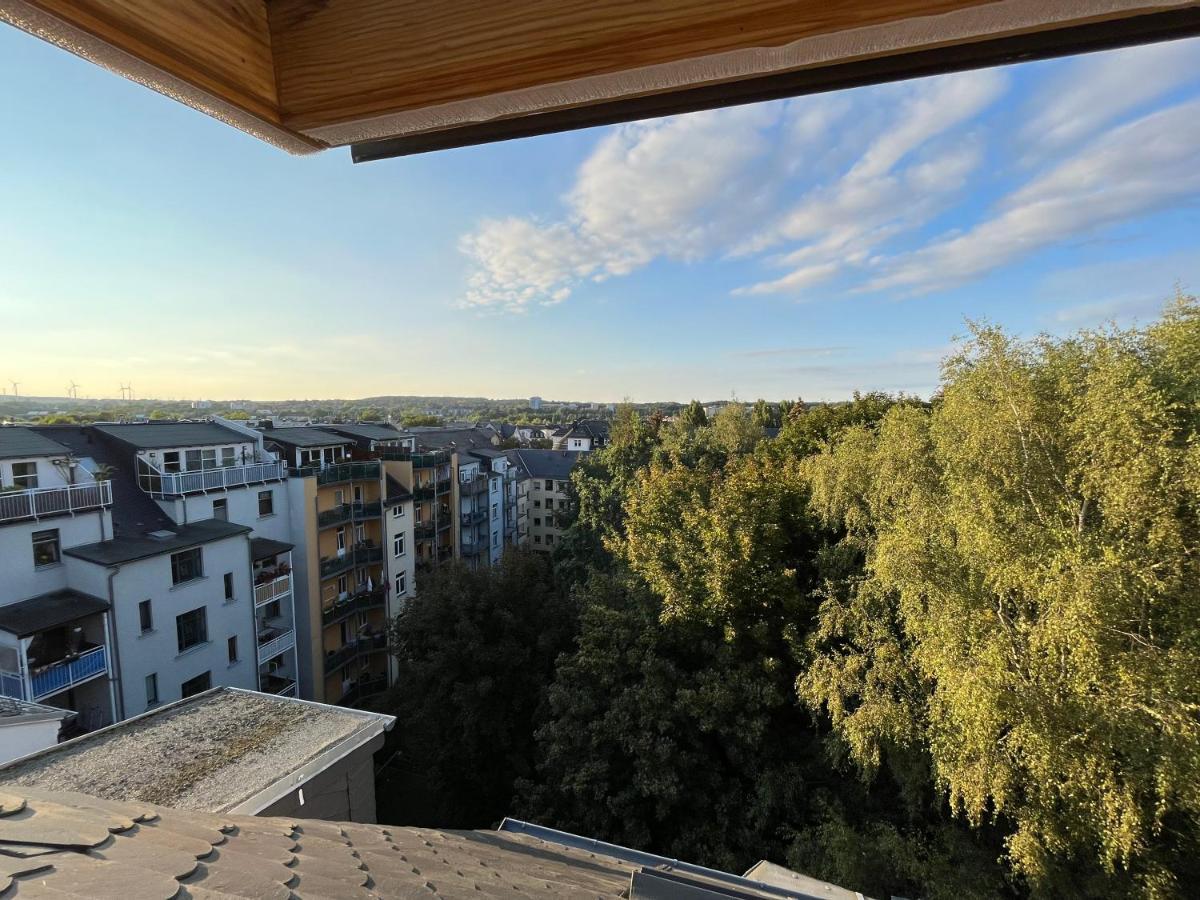 105 Qm Neues Klimatisiertes Appartment Fuer Familien Privater Parkplatz Chemnitz Esterno foto